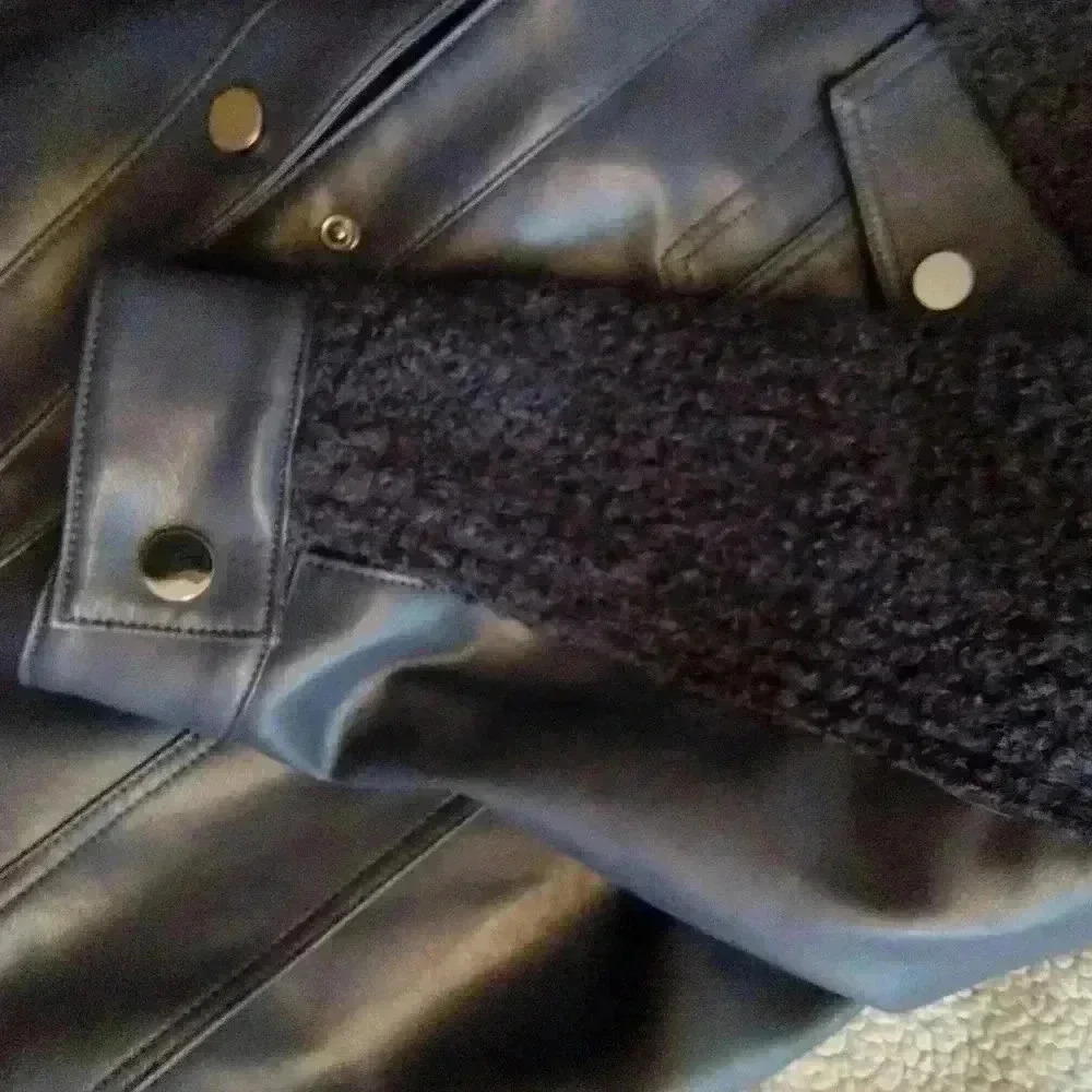 SALE Bernardo Oversized Faux leather Jacket Bomber sz S oversized NWOT - Picture 3 of 4